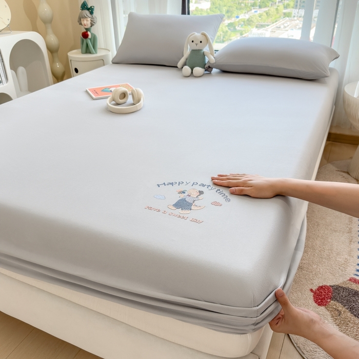 91家纺网 家纺一手货源 找家纺 （总）米菲 2025新款高密针织棉印花床笠-梦幻