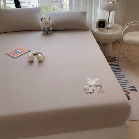 91家纺网 家纺一手货源 找家纺 米菲 2025新款高密针织棉印花床笠-梦幻 梦幻--卡其色