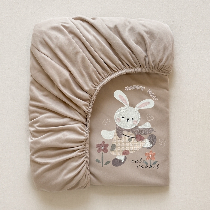 91家纺网 家纺一手货源 找家纺 米菲 2025新款高密针织棉印花床笠-梦幻 梦幻--卡其色