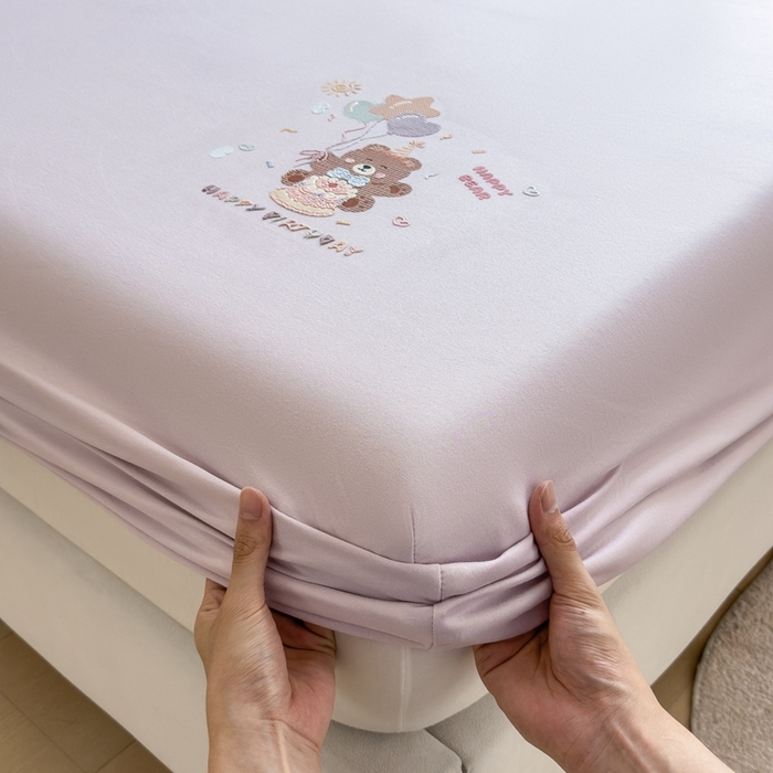 91家纺网 家纺一手货源 找家纺 米菲 2025新款高密针织棉印花床笠-梦幻 梦幻--香芋紫