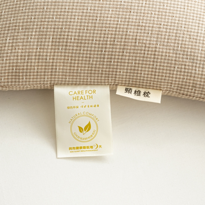 91家纺网 家纺一手货源 找家纺 萌番宝 2025新款A类水洗棉全棉三角方格二合一组合荞麦枕头草本清香荞麦腰枕 卡其色三角46*16+方枕46*28