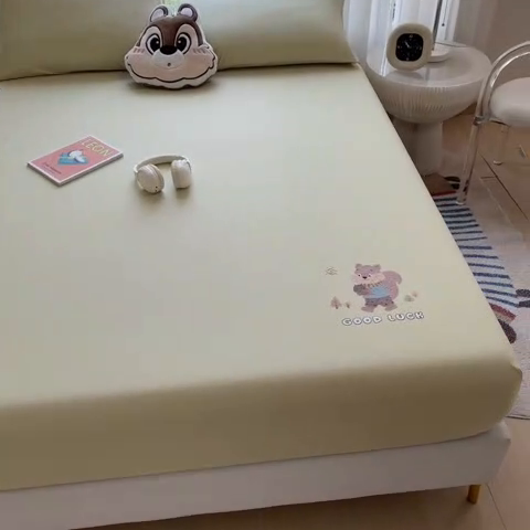 91家纺网 家纺一手货源 找家纺 米菲 2025新款高密针织棉印花床笠-梦幻 梦幻--柠檬黄