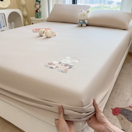 91家纺网 家纺一手货源 找家纺 （总）米菲 2025新款高密针织棉印花床笠-梦幻