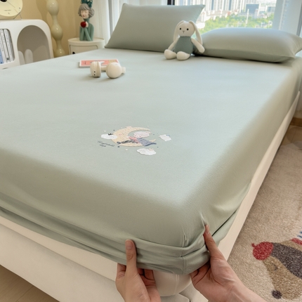 91家纺网 家纺一手货源 找家纺 （总）米菲 2025新款高密针织棉印花床笠-梦幻