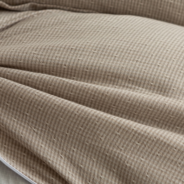 91家纺网 家纺一手货源 找家纺 萌番宝 2025新款A类水洗棉全棉三角方格二合一组合荞麦枕头草本清香荞麦腰枕 灰色三角46*16+方枕46*28