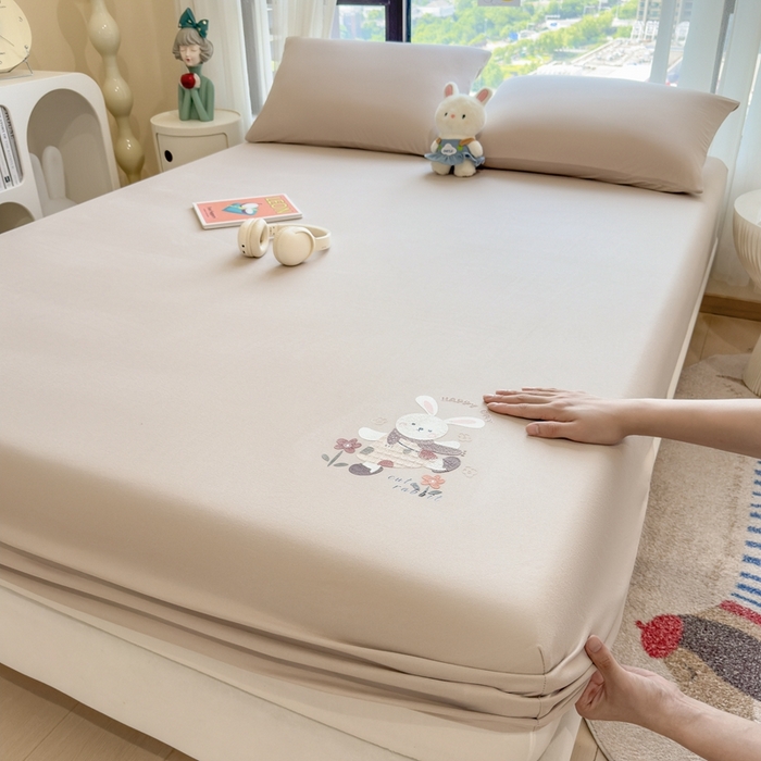 91家纺网 家纺一手货源 找家纺 米菲 2025新款高密针织棉印花床笠-梦幻 梦幻--卡其色