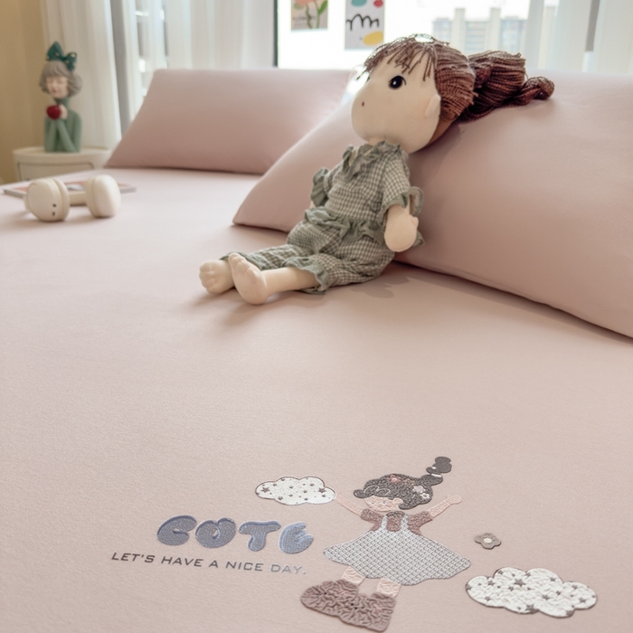 91家纺网 家纺一手货源 找家纺 米菲 2025新款高密针织棉印花床笠-梦幻 梦幻--少女粉