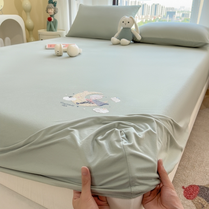 91家纺网 家纺一手货源 找家纺 米菲 2025新款高密针织棉印花床笠-梦幻 梦幻--苹果绿