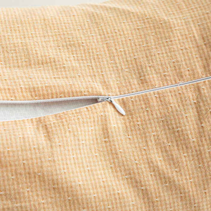 91家纺网 家纺一手货源 找家纺 萌番宝 2025新款A类水洗棉全棉三角方格二合一组合荞麦枕头草本清香荞麦腰枕 黄色三角46*16+方枕46*28