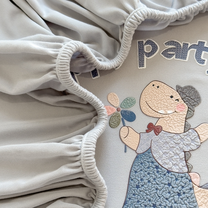 91家纺网 家纺一手货源 找家纺 米菲 2025新款高密针织棉印花床笠-梦幻 梦幻--高级灰