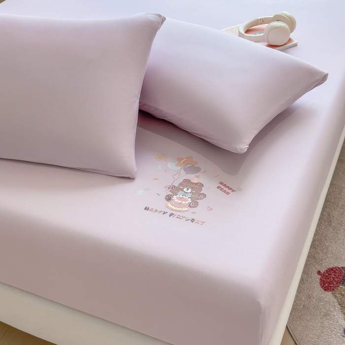 91家纺网 家纺一手货源 找家纺 米菲 2025新款高密针织棉印花床笠-梦幻 梦幻--香芋紫