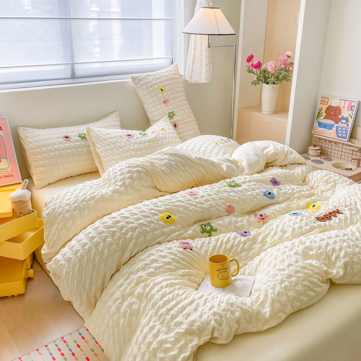 91家纺网 家纺一手货源 找家纺 千希家纺 2025新款高克重超柔泡泡纱毛巾绣泡芙精灵系列四件套 泡芙精灵-奶油黄