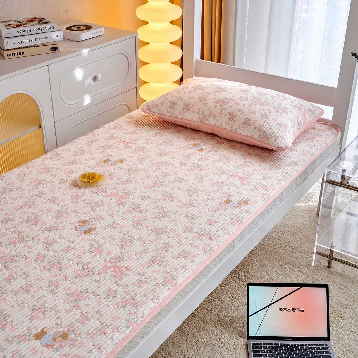 91家纺网 家纺一手货源 找家纺 X猫先生 2025小清新全棉学生床盖-新增花型 暮雨花朝