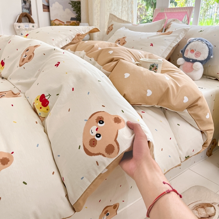 91家纺网 家纺一手货源 找家纺 莱通家纺 2025春夏新款12868纯棉印花四件套-系列二（商家提供买家秀） 蛋糕熊