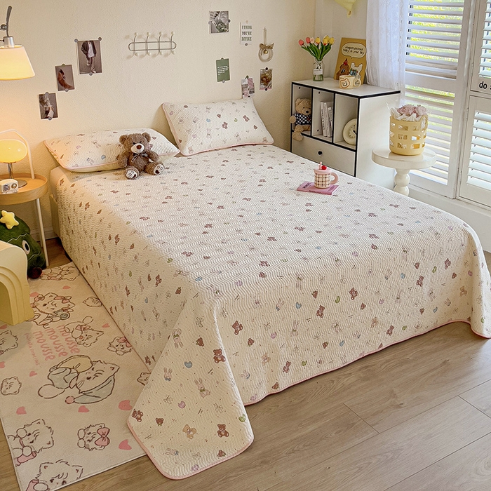 91家纺网 家纺一手货源 找家纺 羽爱家纺2025全棉13372新疆棉花床盖三件套 兔兔熊