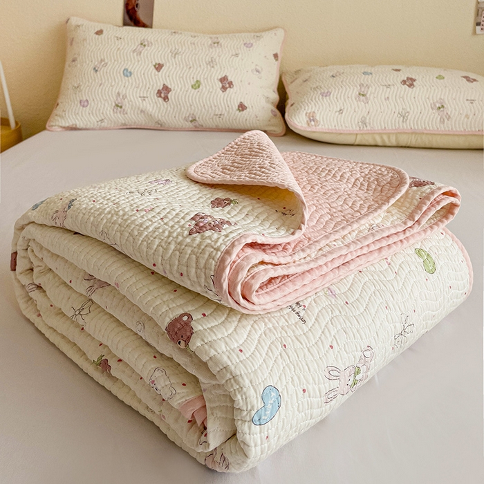 91家纺网 家纺一手货源 找家纺 羽爱家纺2025全棉13372新疆棉花床盖三件套 兔兔熊