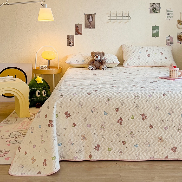 91家纺网 家纺一手货源 找家纺 羽爱家纺2025全棉13372新疆棉花床盖三件套 兔兔熊