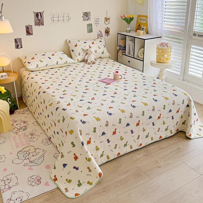 91家纺网 家纺一手货源 找家纺 羽爱家纺2025全棉13372新疆棉花床盖三件套 恐龙茶茶