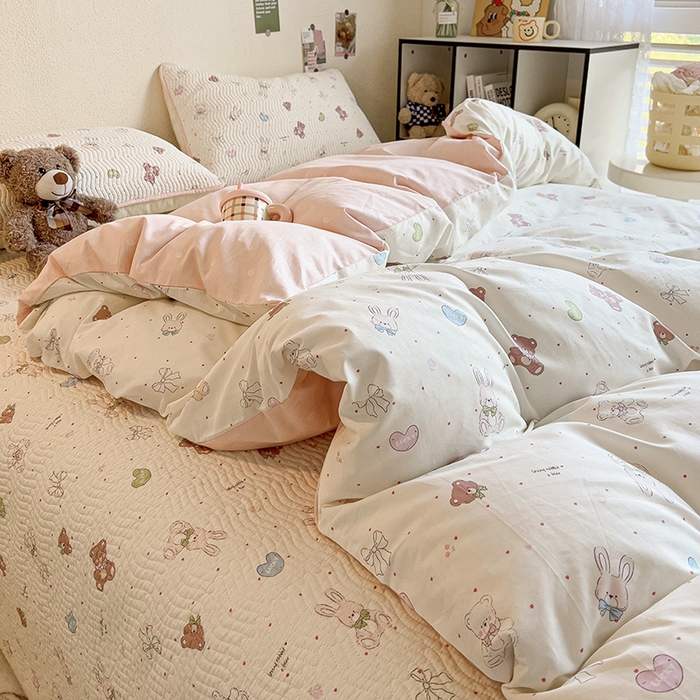 91家纺网 家纺一手货源 找家纺 羽爱家纺 2025全棉13372新疆棉花床盖四件套 兔兔熊