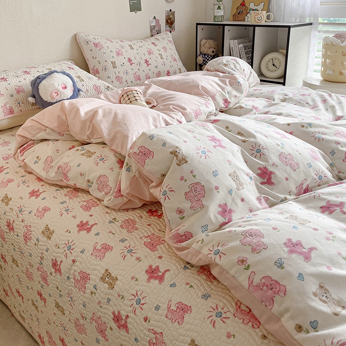 91家纺网 家纺一手货源 找家纺 羽爱家纺 2025全棉13372新疆棉花床盖四件套 粉色花火