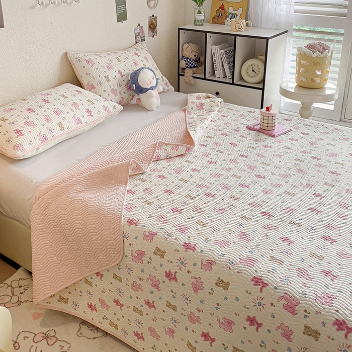 91家纺网 家纺一手货源 找家纺 羽爱家纺 2025全棉13372新疆棉花床盖四件套 粉色花火