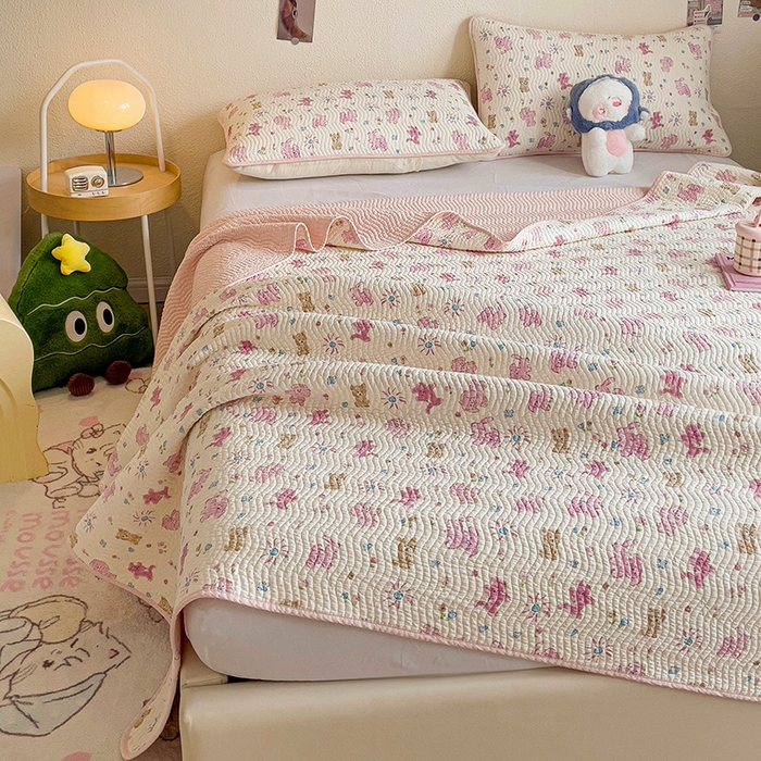 91家纺网 家纺一手货源 找家纺 羽爱家纺 2025全棉13372新疆棉花床盖四件套 粉色花火