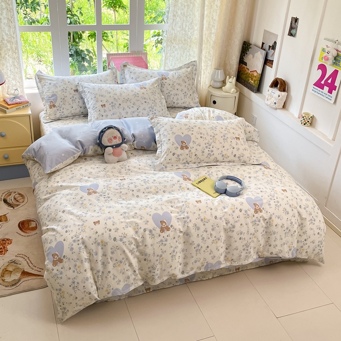 91家纺网 家纺一手货源 找家纺 莱通家纺 2025春夏新款12868纯棉印花四件套-系列二（商家提供买家秀） 旧书折痕