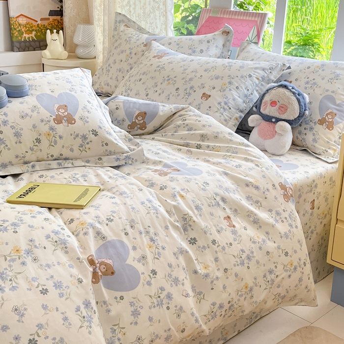 91家纺网 家纺一手货源 找家纺 莱通家纺 2025春夏新款12868纯棉印花四件套-系列二（商家提供买家秀） 旧书折痕