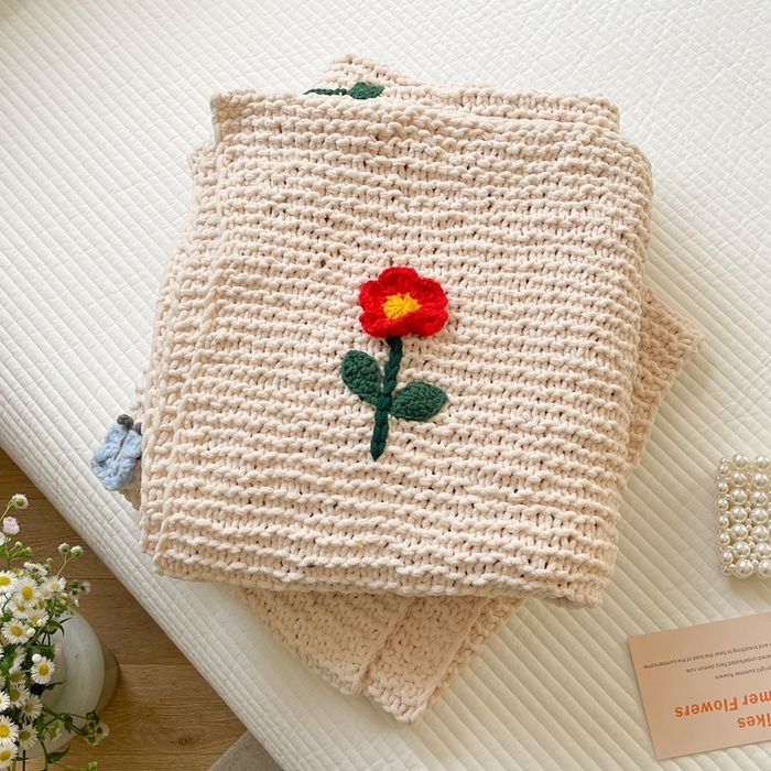 91家纺网 家纺一手货源 找家纺 918拾朵家居 2025新款纯手工立体花朵绒毯 米色