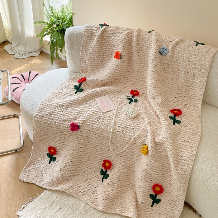 91家纺网 家纺一手货源 找家纺 918拾朵家居 2025新款纯手工立体花朵绒毯 米色