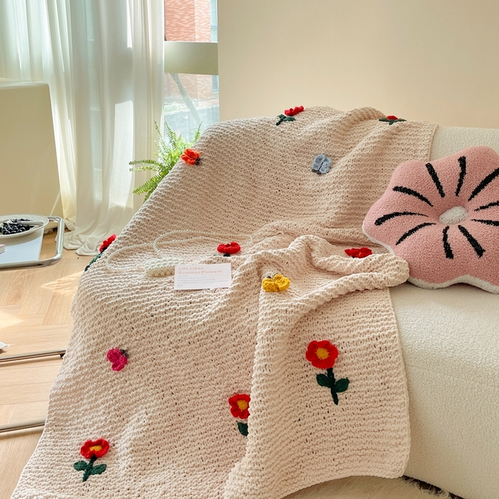 91家纺网 家纺一手货源 找家纺 918拾朵家居 2025新款纯手工立体花朵绒毯 米色