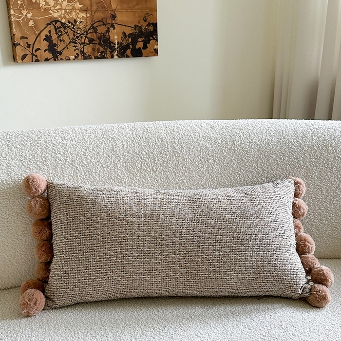 91家纺网 家纺一手货源 找家纺 918拾朵家居 2025新款黑白复古风轻奢抱枕长条腰靠 香风米长腰枕