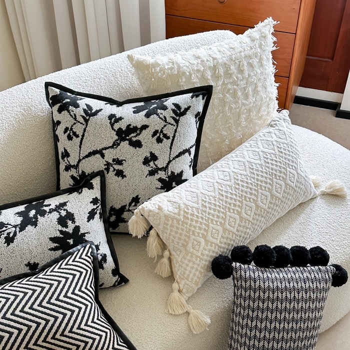 91家纺网 家纺一手货源 找家纺 （总）918拾朵家居 2025新款黑白复古风轻奢抱枕长条腰靠