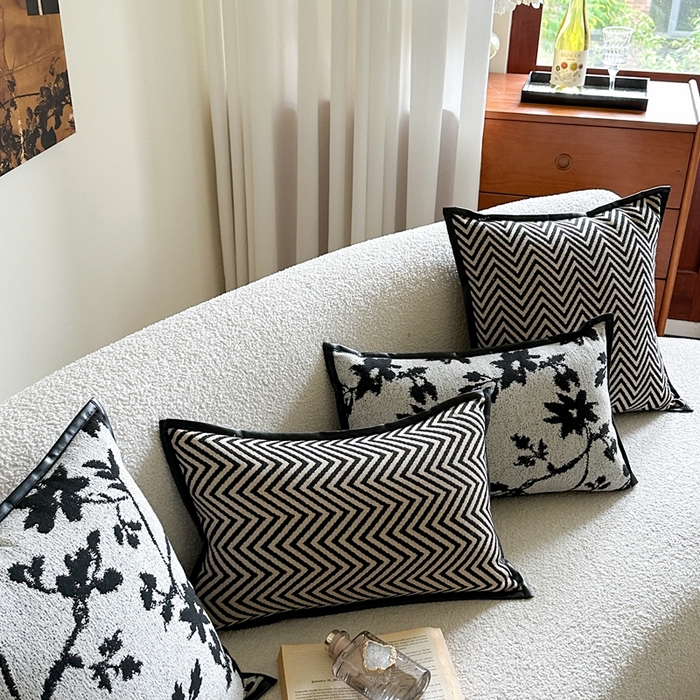 91家纺网 家纺一手货源 找家纺 （总）918拾朵家居 2025新款黑白复古风轻奢抱枕长条腰靠