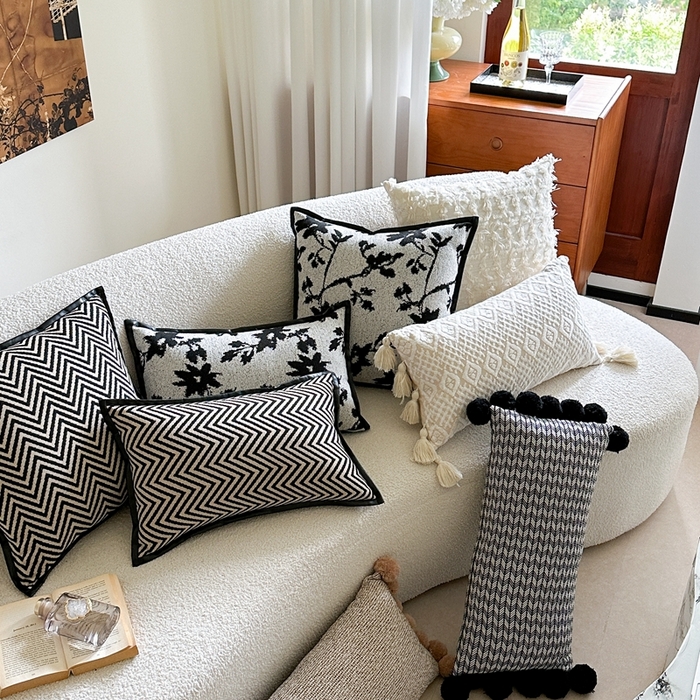 （总）918拾朵家居 2025新款黑白复古风轻奢抱枕长条腰靠