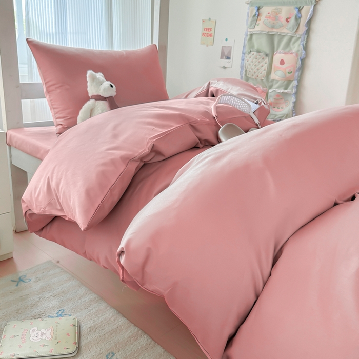 91家纺网 家纺一手货源 找家纺 简冠家纺 2025新款13372全棉纯色学生三件套 樱花粉