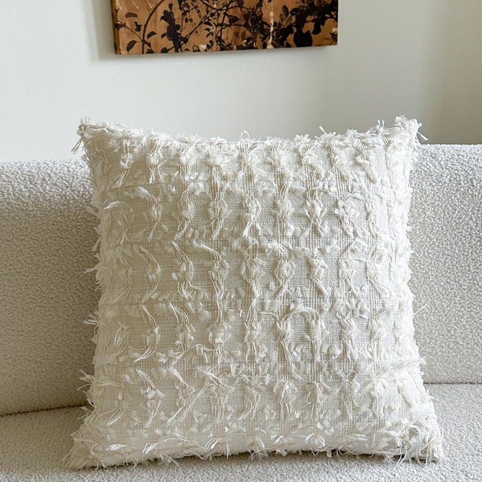 918拾朵家居 2025新款立体流苏小香风抱枕 米白(方)。