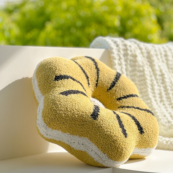 91家纺网 家纺一手货源 找家纺 （总）918拾朵家居 2025新款毛绒花瓣靠枕