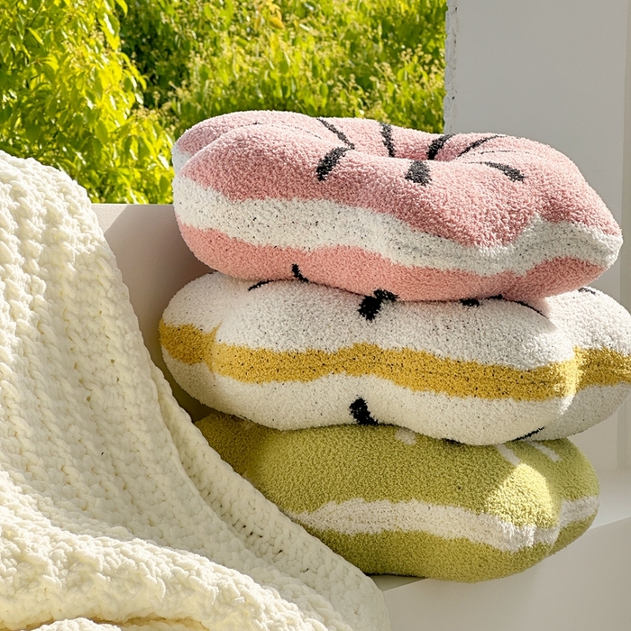 91家纺网 家纺一手货源 找家纺 （总）918拾朵家居 2025新款毛绒花瓣靠枕