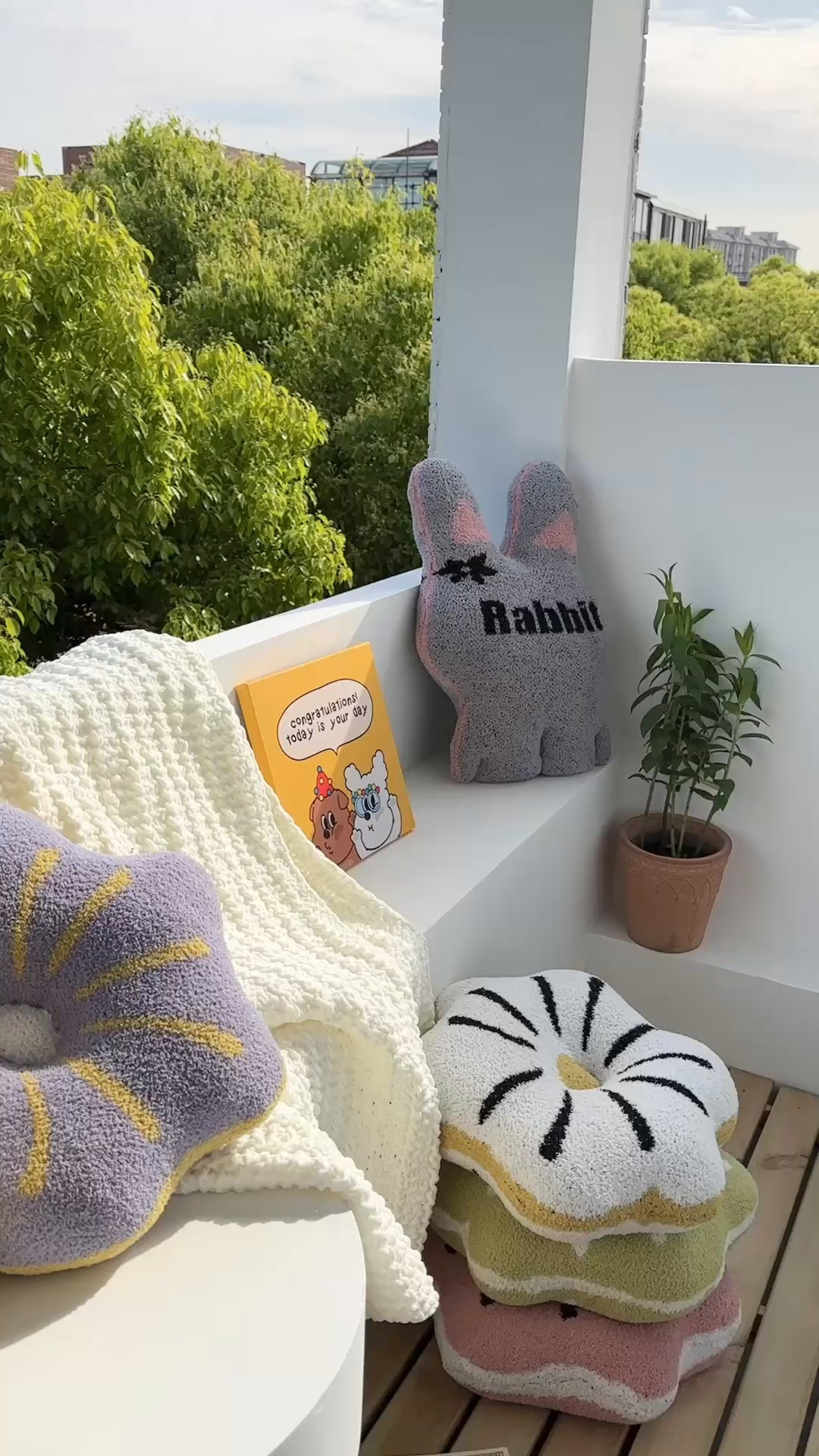 91家纺网 家纺一手货源 找家纺 （总）918拾朵家居 2025新款毛绒花瓣靠枕