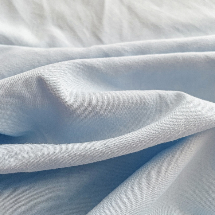 91家纺网 家纺一手货源 找家纺 仟人梦 2025新款超柔110克水洗云朵棉纯色单床单-叠拍图 浅蓝