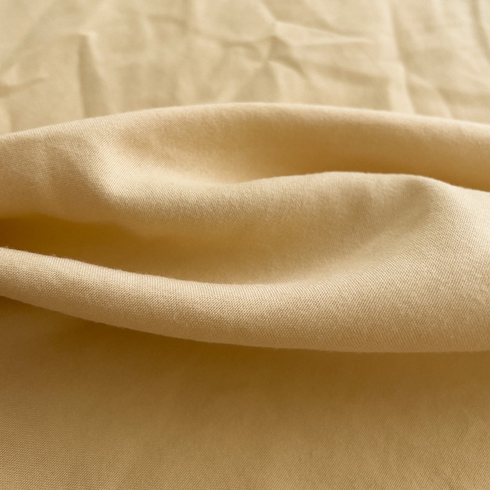 91家纺网 家纺一手货源 找家纺 仟人梦 2025新款超柔110克水洗云朵棉纯色单床单-叠拍图 浅驼