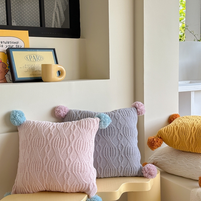 91家纺网 家纺一手货源 找家纺 （总）918拾朵家居 2025新款雪尼尔撞色毛球枕