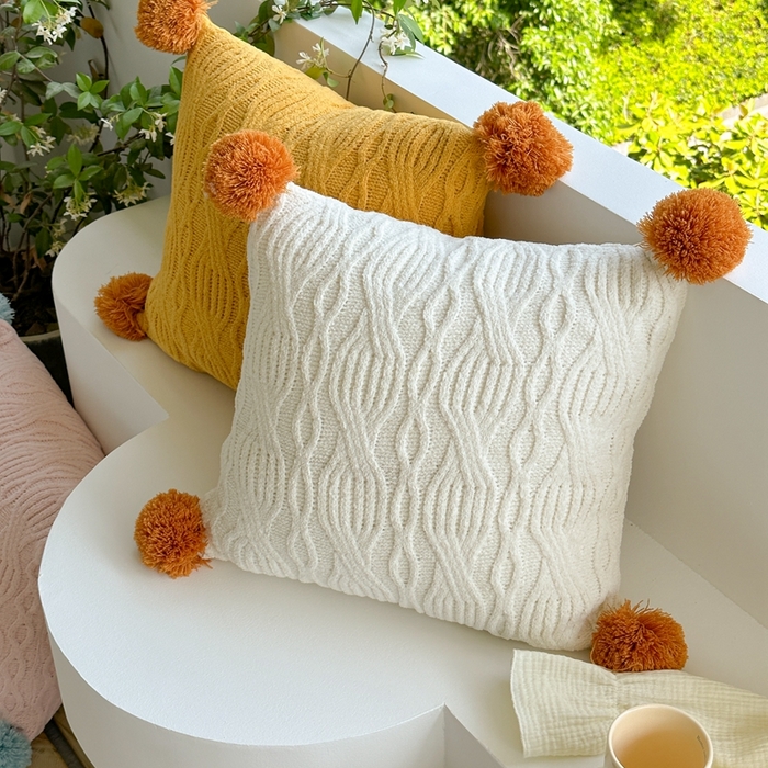 91家纺网 家纺一手货源 找家纺 （总）918拾朵家居 2025新款雪尼尔撞色毛球枕