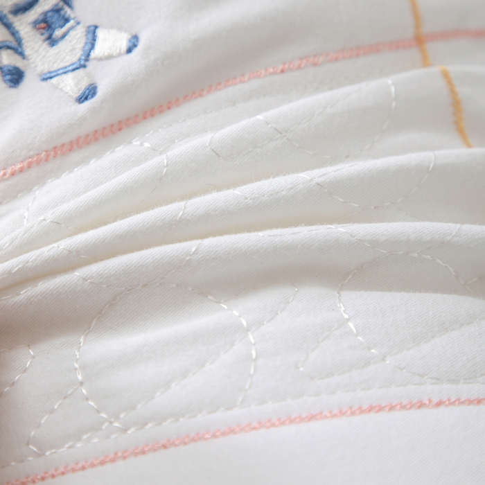 91家纺网 家纺一手货源 找家纺 大熊枕芯 2025新款全棉亲子款刺绣小熊猫儿童学生枕枕头枕芯 小熊猫刺绣-粉 40x60cm/对