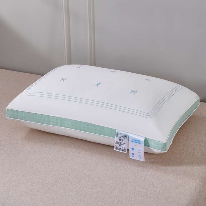 91家纺网 家纺一手货源 找家纺 （总）大熊枕芯 2025新款蝴蝶结长绒棉刺绣枕枕头枕芯