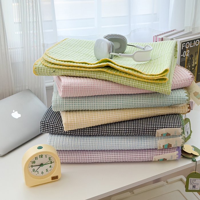 赫梵茜 2025新款经典小格纹云朵棉格子款学生床盖单品床盖床盖单件三件套 组合图仅做展示