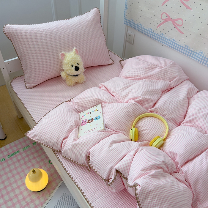 赫梵茜 2025新款经典小格纹云朵棉格子款学生床盖单品床盖床盖单件三件套 粉格