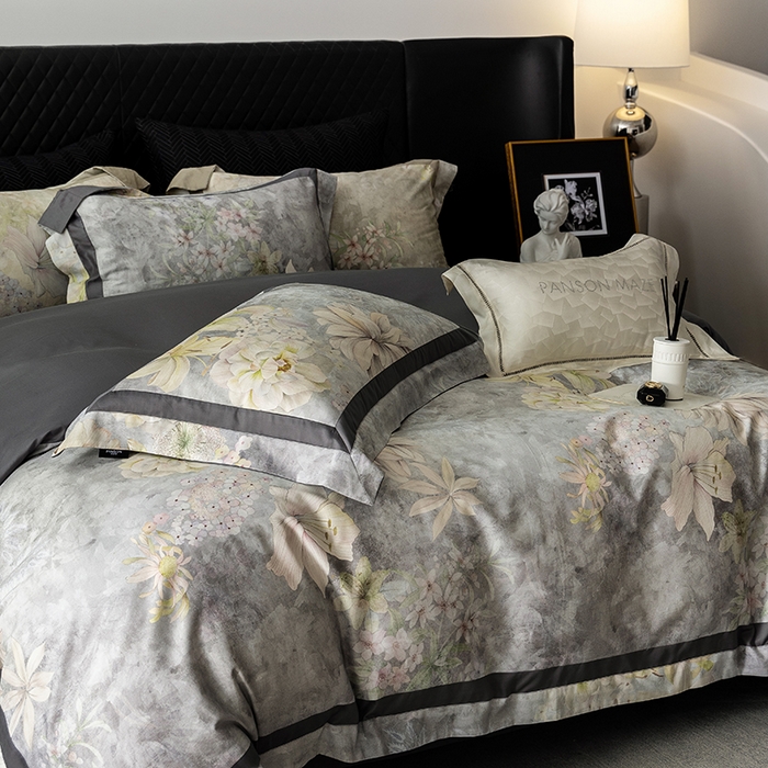 91家纺网 家纺一手货源 找家纺 威克凯丽 2024新款长绒棉数码印花100S磨毛双拼四件套 华丽世-B迪灰