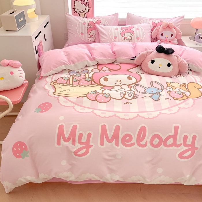 91家纺网 家纺一手货源 找家纺 暮思家居 2025新款正版授权三丽鸥大版全棉纯棉数码印花四件套系列-第四批 大版-草莓美乐蒂